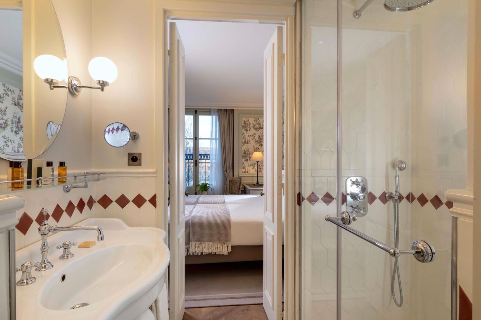 Hotel Du Quai Voltaire Paris Ngoại thất bức ảnh